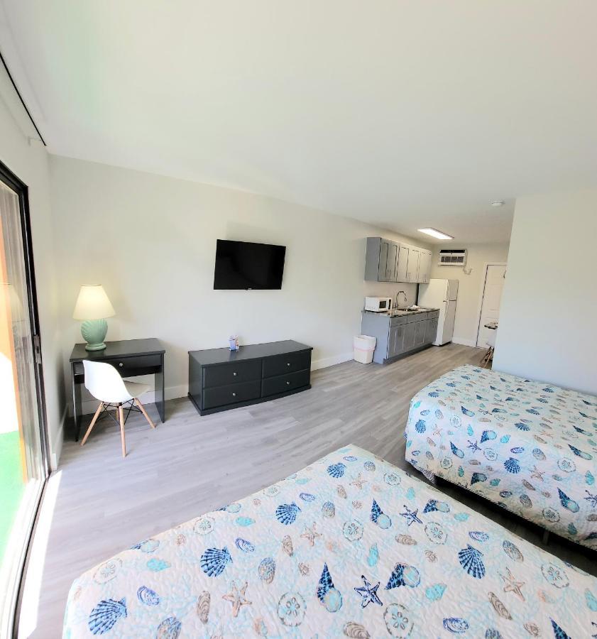 Satellite Motel St. Pete Beach Εξωτερικό φωτογραφία